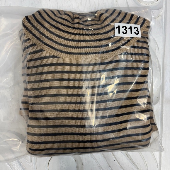 Talbots silk blend striped turtleneck sweater tan black M - Picture 8 of 8